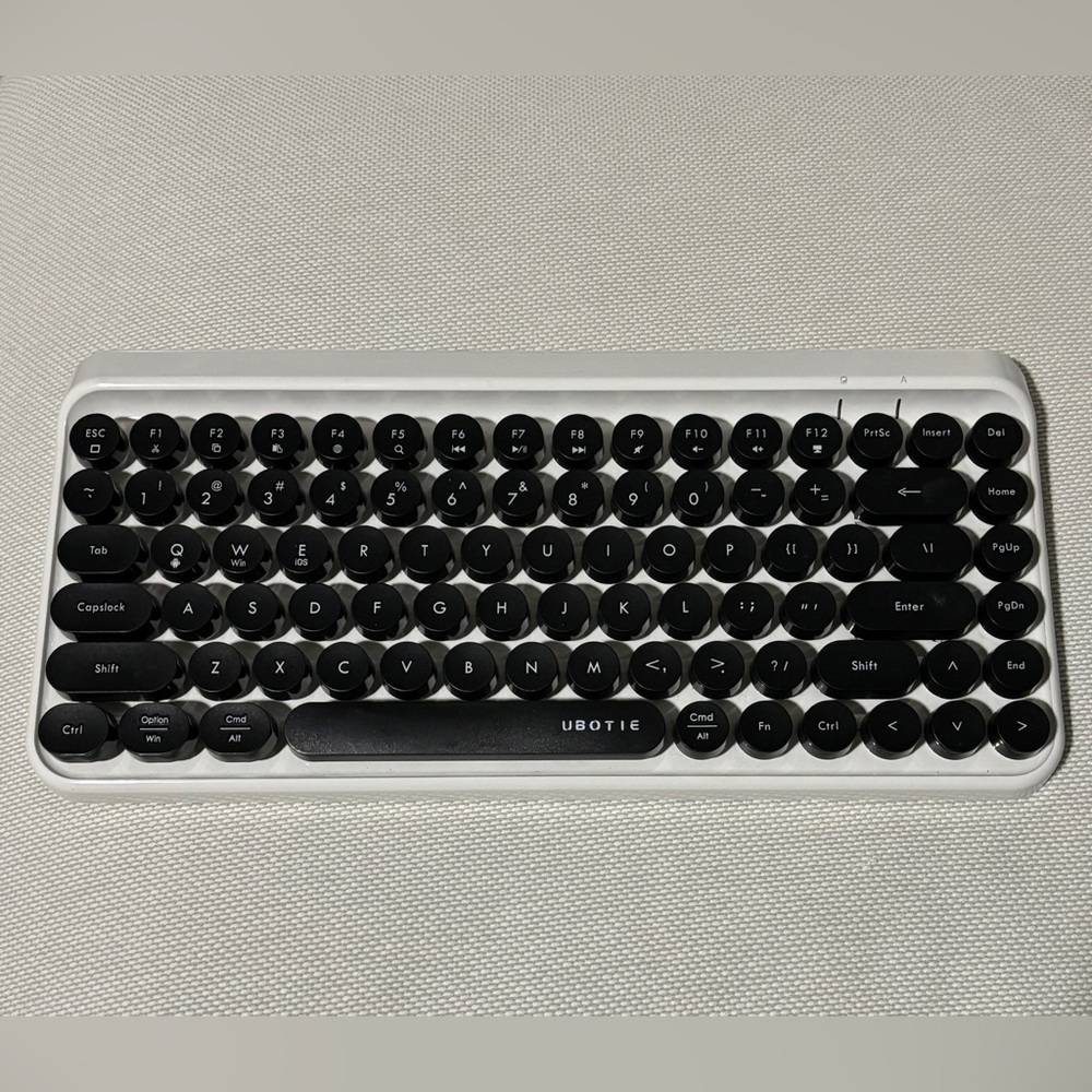 Ubotie Bluetooth Keyboard
